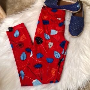 LuLaRoe Red and Blue Leaf Classic Butter Leggings One Size 0-10